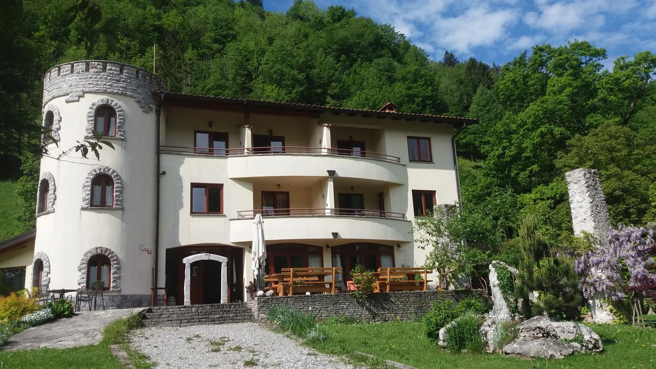 Glamping Zlata Ribica Hotel Idrija pri Baci Екстериор снимка